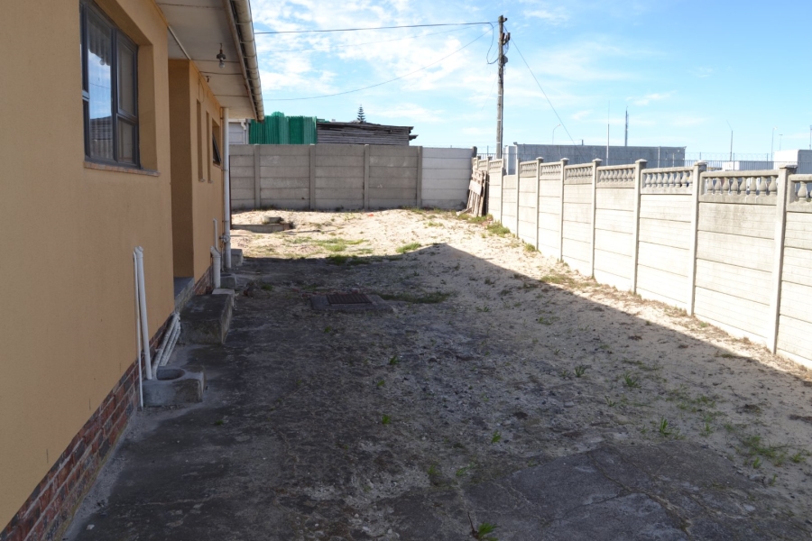 3 Bedroom Property for Sale in Mandalay Western Cape
